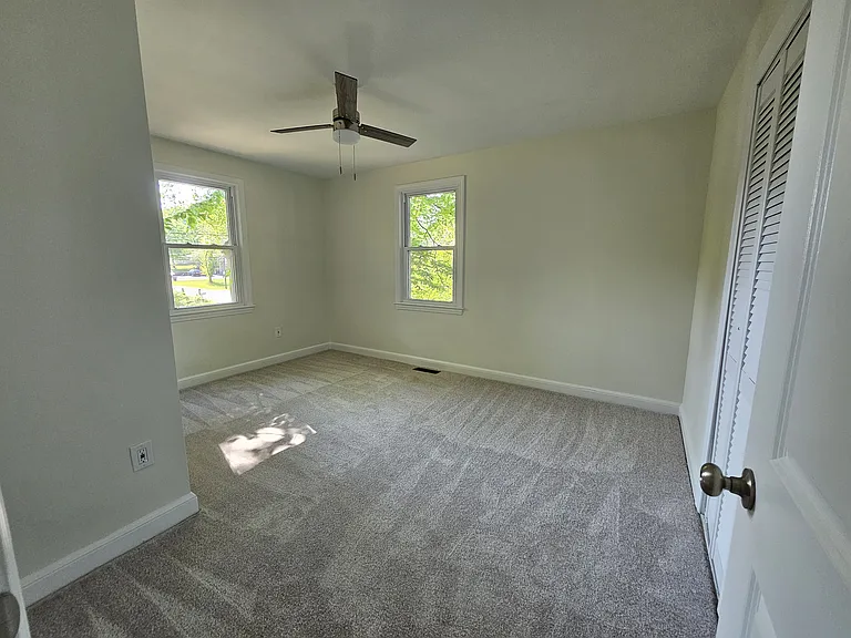 8405 Rugby Rd — Photo 9