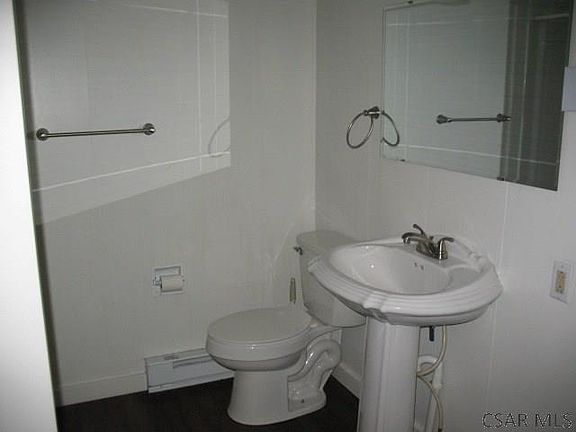 5th image of 216 Salisbury St