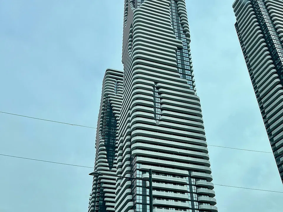 8 Interchange Way #2803