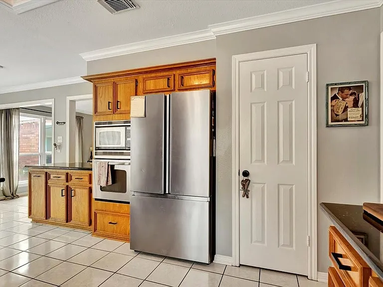 15402 Willow Shores Dr — Photo 27