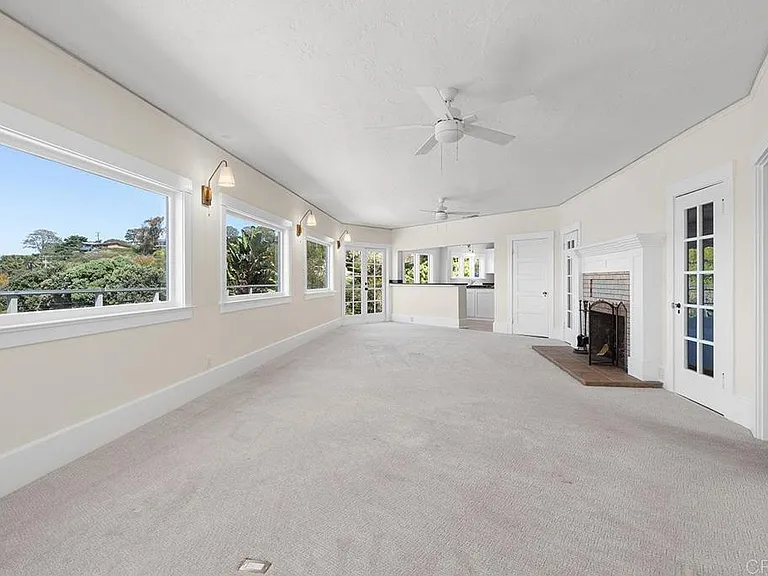 1654 Camino Del Mar #UPPER — Photo 8
