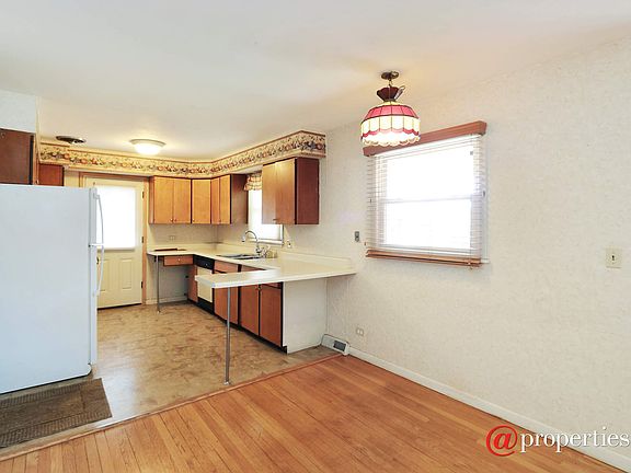 Kitchen / Breakfast Room