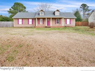552 Riverwind Dr, Spring Lake, NC 28390