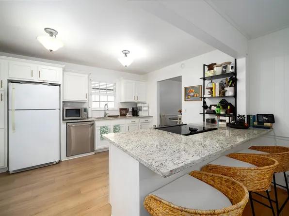 3008 Lake Park Cir, Birmingham, AL 35243