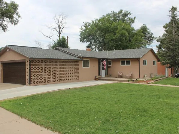 1724 Bonny Brae Ln, Pueblo, CO 81001