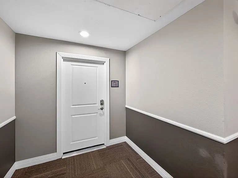 9079 E Panorama Cir #301 — Photo 22