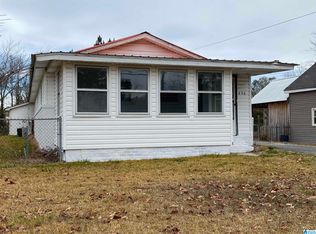 436 W College St, Columbiana, AL 35051