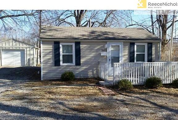 Two Bedroom RANCH HOME w/Vinyl Siding, 3Yr Old Roof, Huge Outbui