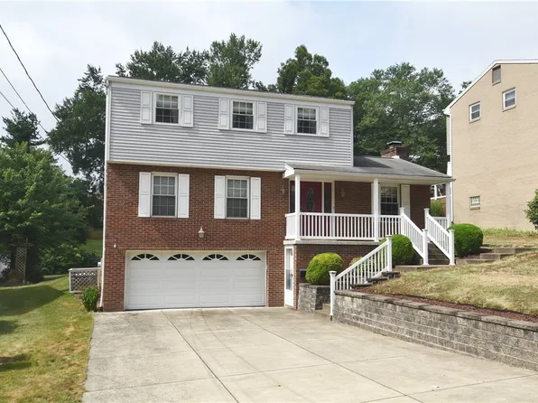 7061 Lawrence Dr, Bethel Park, PA 15102