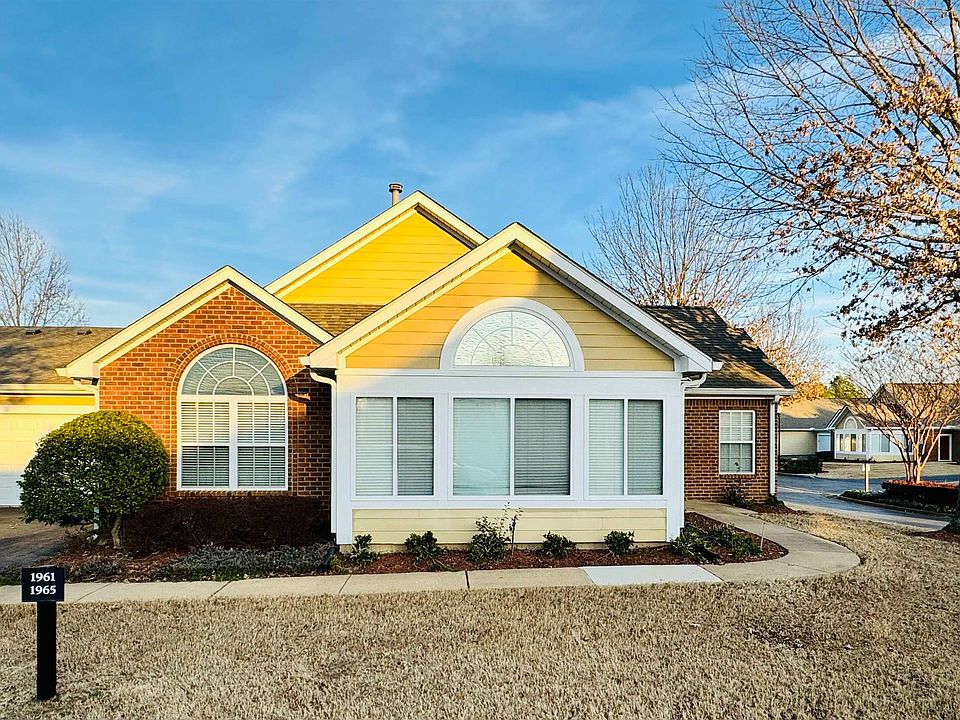 1st image of 1965 Appling Oaks Cir #31
