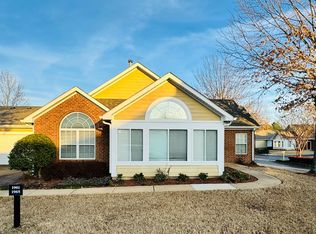 1965 Appling Oaks Cir #31, Cordova, TN 38016