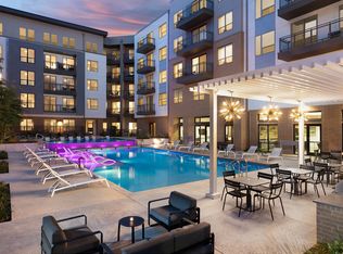 AVE Austin North Lamar, Austin, TX 78752