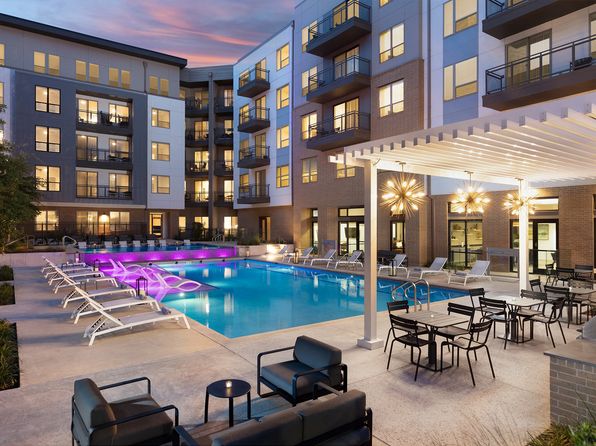 7400 N Lamar Blvd #1527