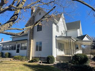 8540 Vedder Rd, Lake Odessa, MI 48849