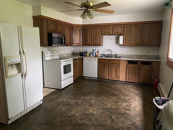 5th image of 1357 Sloan St