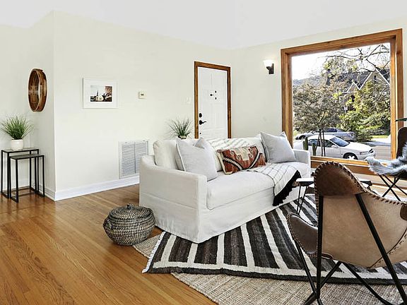 4th image of 3134 Glenmanor Pl