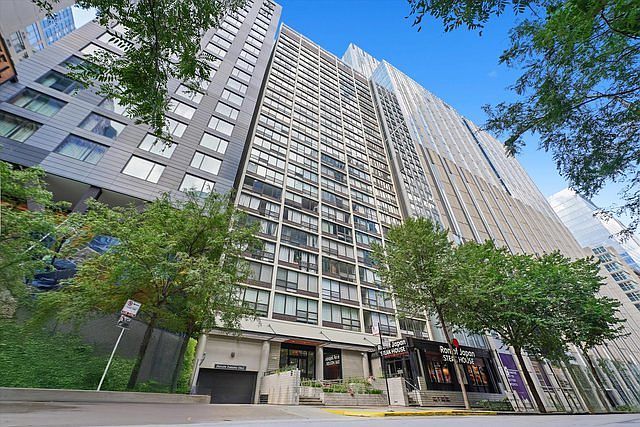 1st image of 230 E Ontario St APT 2104