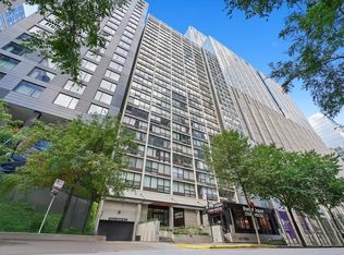230 E Ontario St APT 2104, Chicago, IL 60611