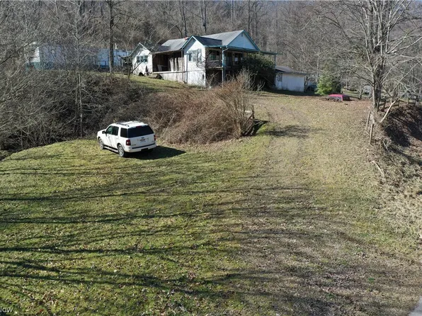 2956 Russett Rd, Grantsville, WV 26147