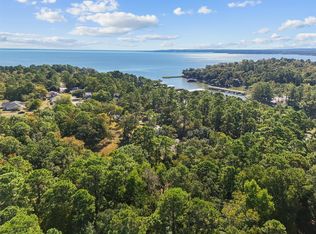 102 Villa Way, Coldspring, TX 77331