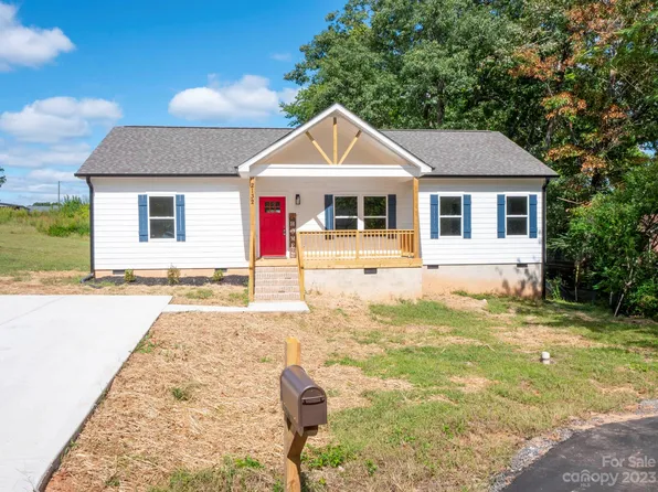 2132 14th Ave SW, Hickory, NC 28602