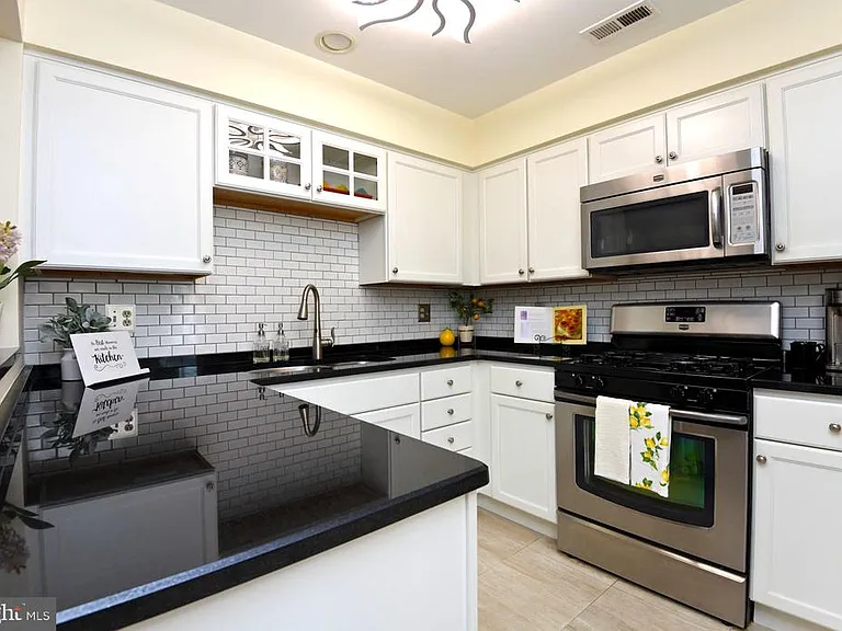 526 Brickhouse Rd — Photo 12