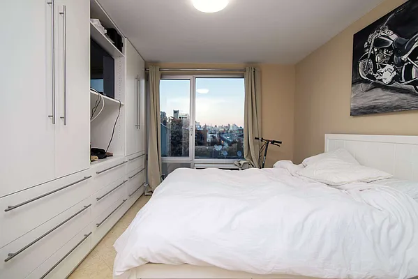 Rented by Nooklyn NYC LLC | media 32