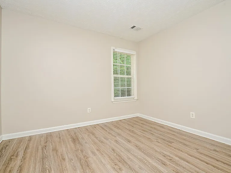 330 Fieldstone Ln — Photo 14