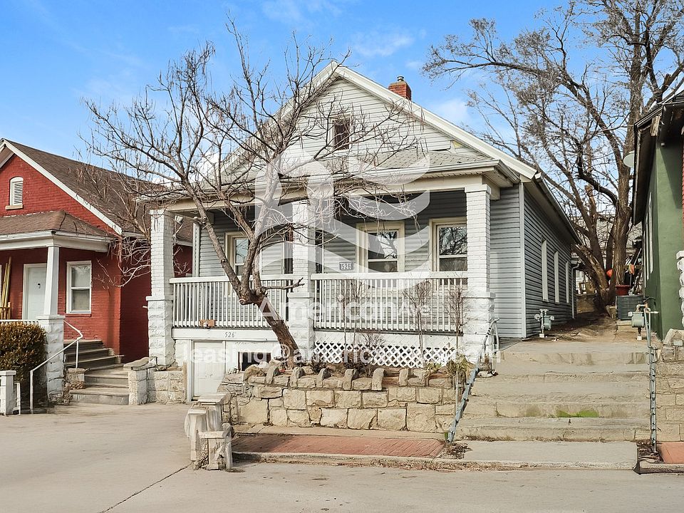 609847_001_front_view_1.jpg