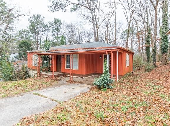 2nd image of 885 Kennesaw Dr