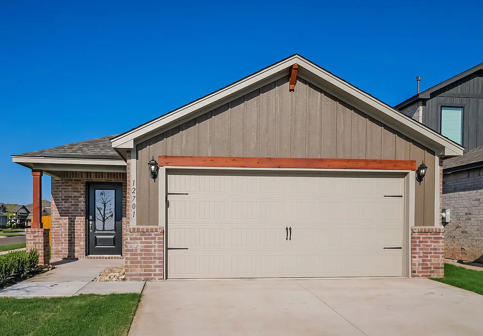 12701 Carrara Ln