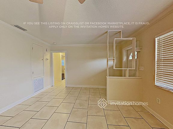 3rd image of 2219 25th Ave W