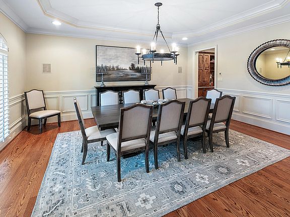 5th image of 9128 Grey Pointe Dr