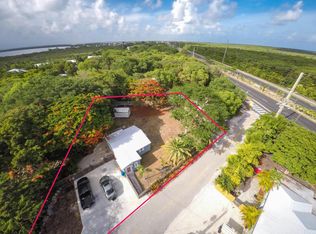 2 Paradise Dr, Key Largo, FL 33037