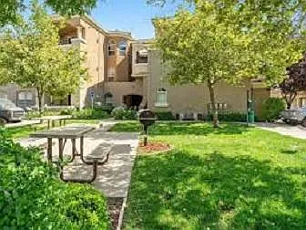 700 Moon Cir #Z — Photo 1