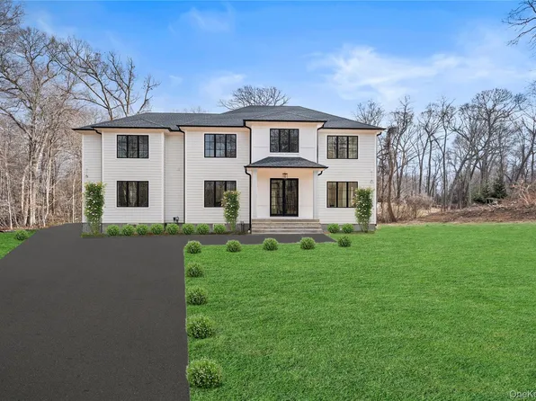 9 Wilderness Road, Nissequogue, NY 11780