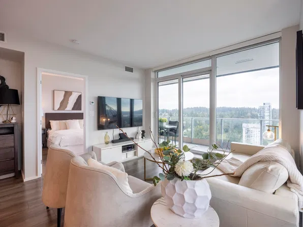 3888 Evergreen Pl #2606, Burnaby, BC V3J 0M3