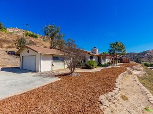 13702 Willow Rd, Lakeside, CA 92040
