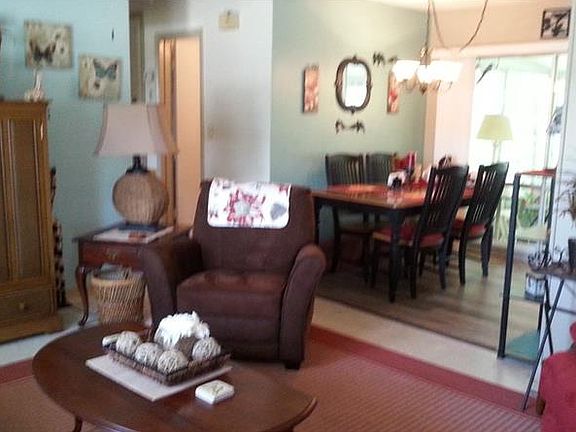 3rd image of 1388 N Normandy Blvd