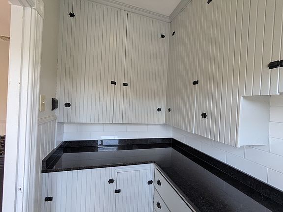 3rd image of 73 S Bend St Floor 3