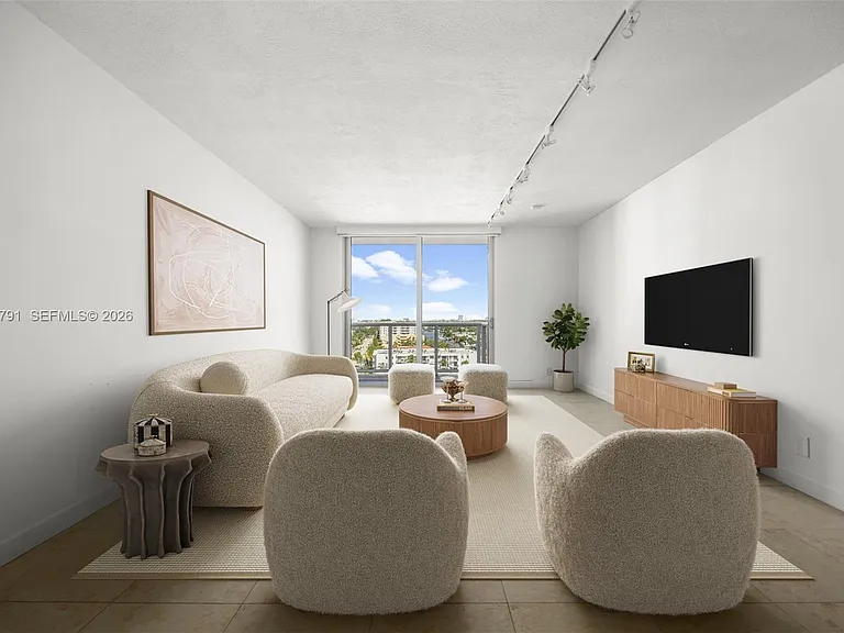 900 Bay Dr #1005 — Photo 5