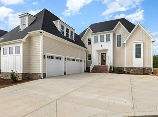6417 Camellia Creek Dr, Raleigh, NC 27603
