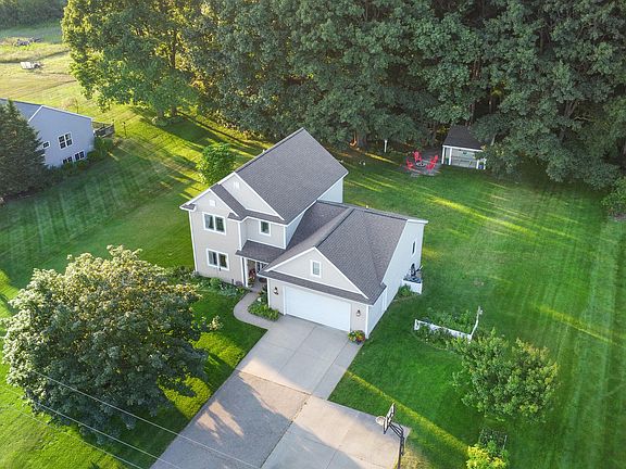 2nd image of 75 W Park Meadows Dr