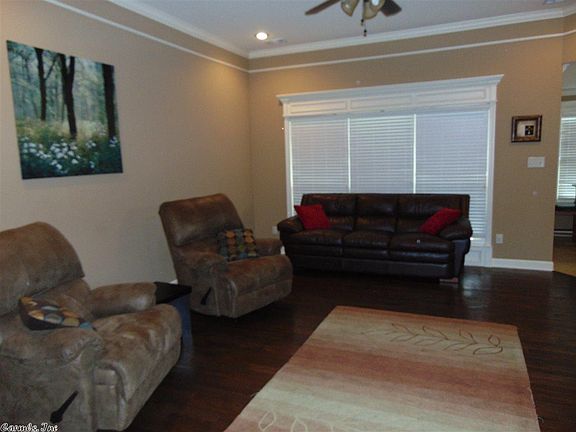 5th image of 2115 Richland Park Dr