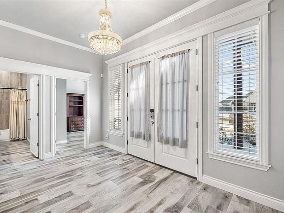5th image of 4813 Hambletonian Ln