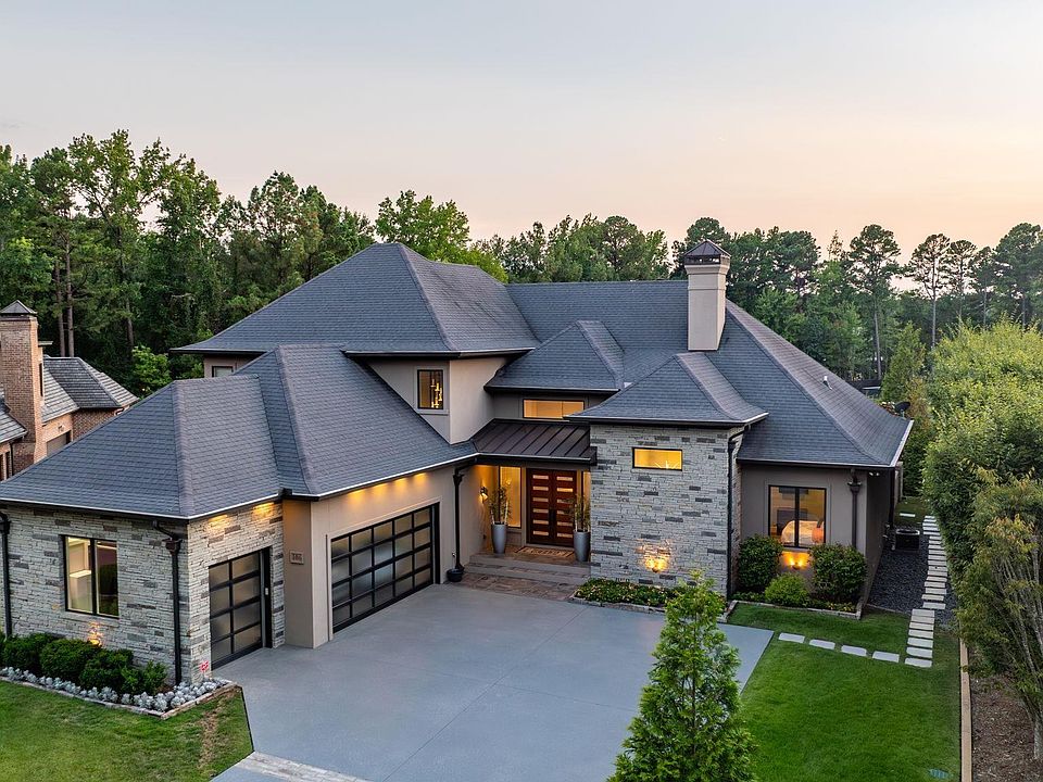 1st image of 106 Vigne Dr