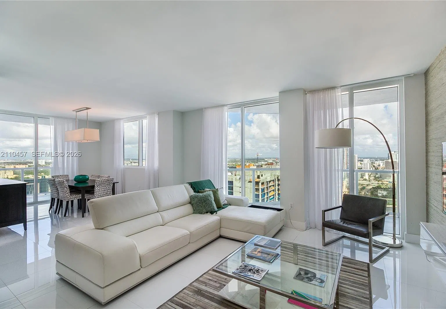 Vizcayne South Condo — Photo 2