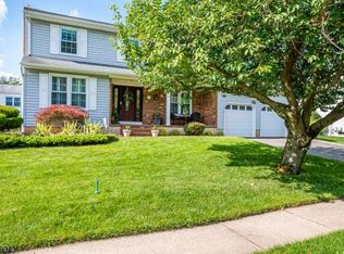 10 Myers Pl, Middlesex, NJ 08846
