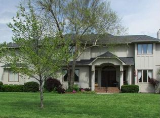 2912 N Cypress St, Wichita, KS 67226