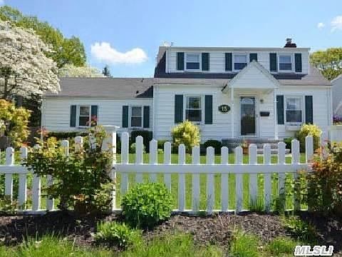 1st image of 15 Aberdeen Dr